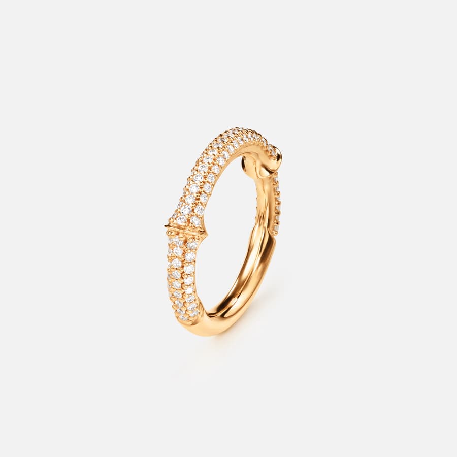 Nature Ring IV in 18 Karat Polished Yellow Gold with Pavé-set Diamonds | Ole Lynggaard
