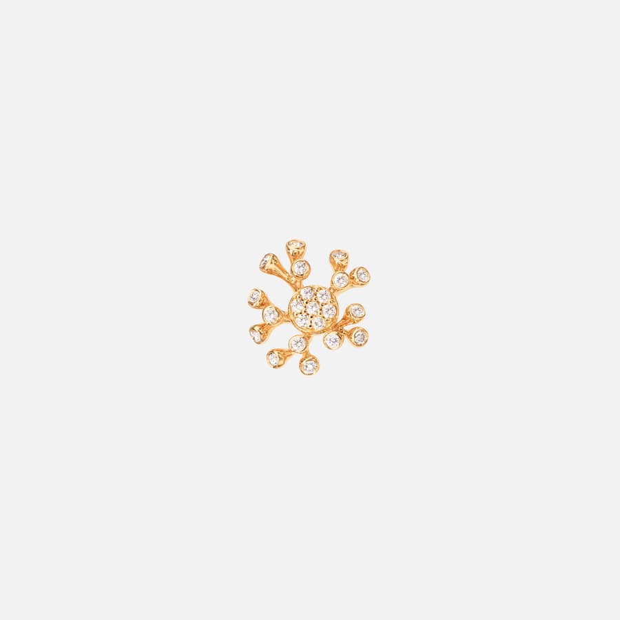 Wild Rose stud earring in 18 karat gold with 22 diamonds I Ole Lynggaard