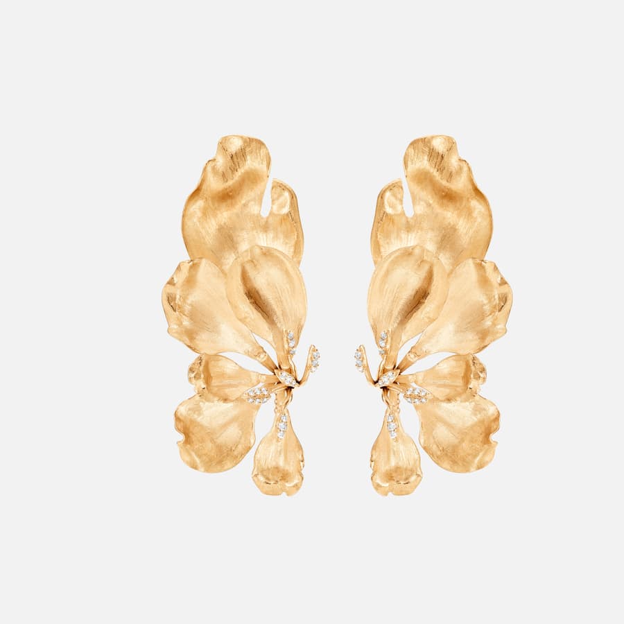 Wild Rose Earclips in Gold with Diamonds | Ole Lynggaard 